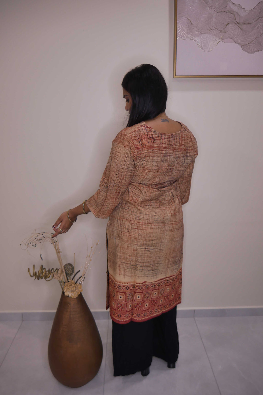 Beige Printed Straight Cut Kurthi with Red Border