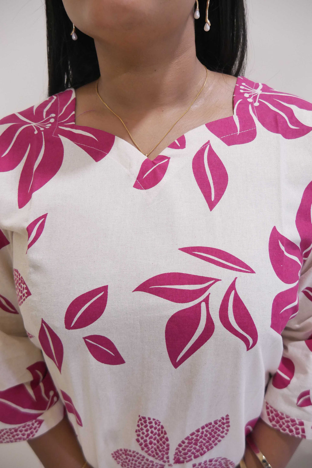 White and Pink Floral Print Straight Cut Kurthi